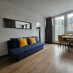 Am 3 Center Wyzwolenia Apartment *