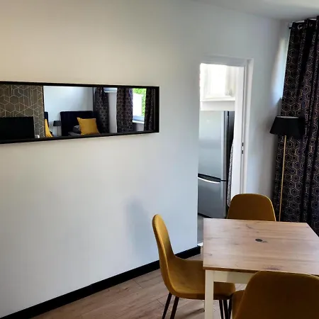 Apartment Centrum 3 *