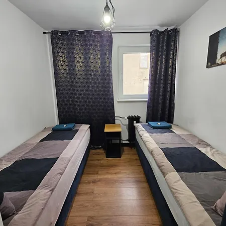 Lägenhet Am 3 Center Wyzwolenia